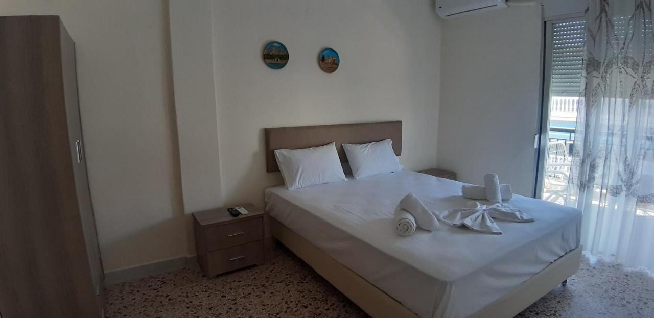 Zoi Apartments Paralia Dionysiou Luaran gambar